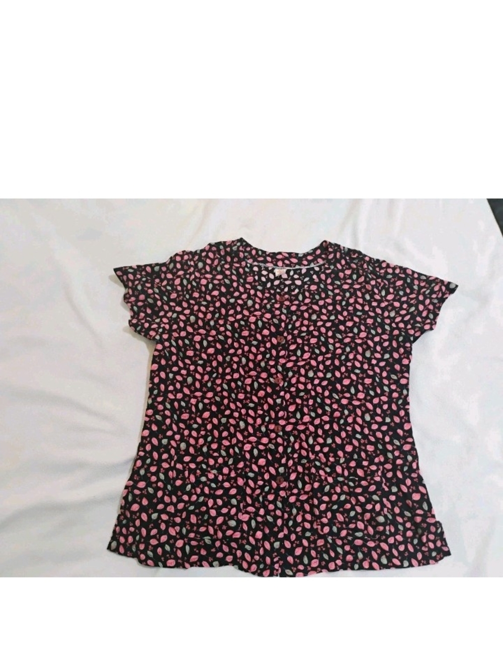 Women's Black Short Sleeve Tee with Pink Leaf Motif